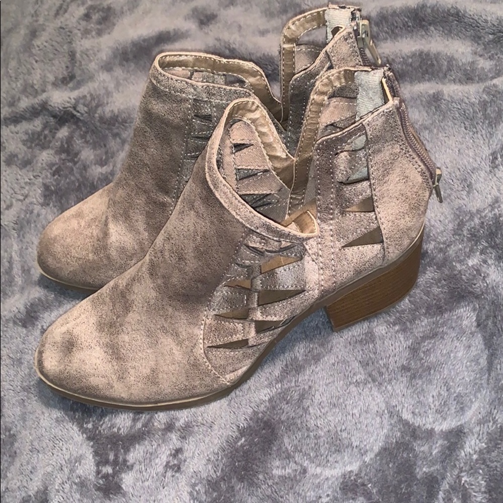 Never worn